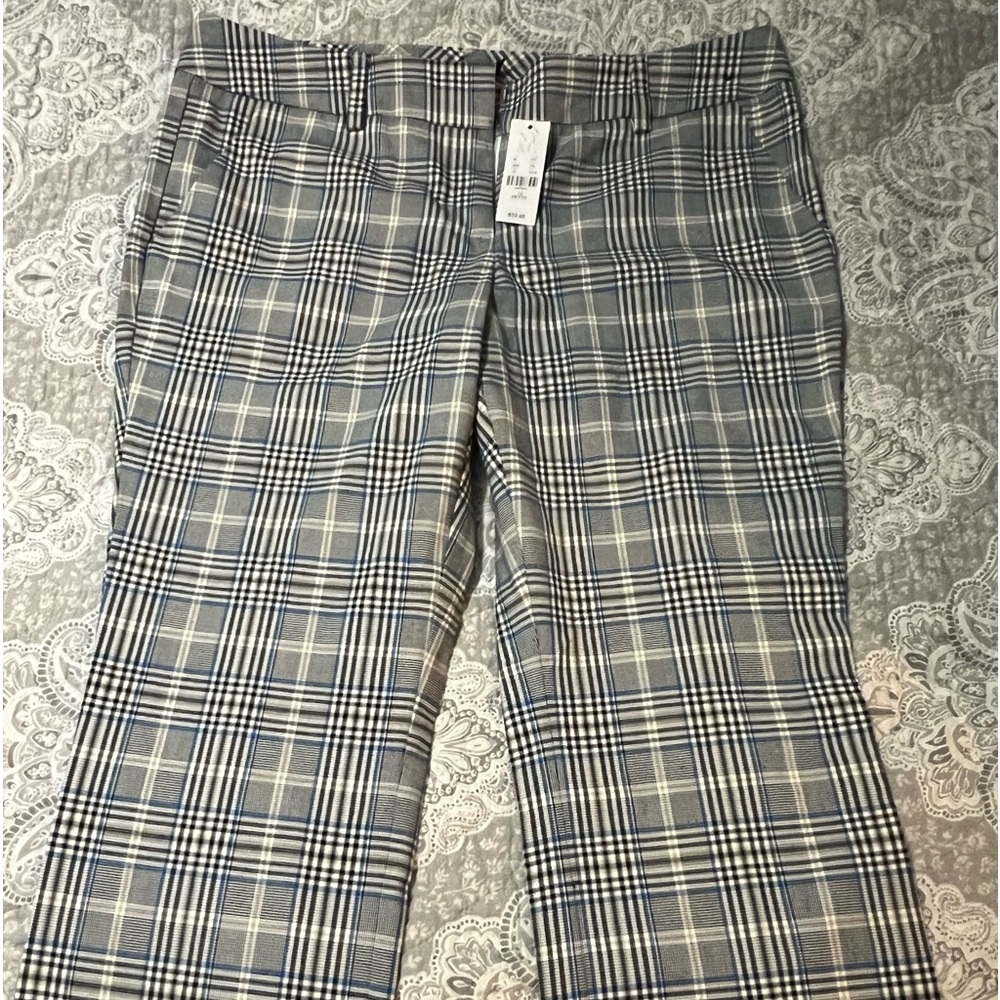 New York and Company size 12 petite dress pants new with tags.